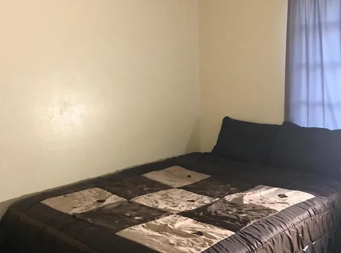 Susies Suites Hostel Mesa